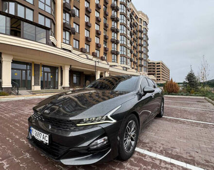 Серый Киа K5, объемом двигателя 2 л и пробегом 122 тыс. км за 23000 $, фото 1 на Automoto.ua