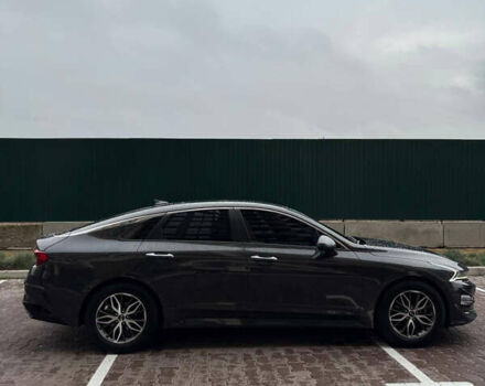 Серый Киа K5, объемом двигателя 2 л и пробегом 122 тыс. км за 23000 $, фото 5 на Automoto.ua