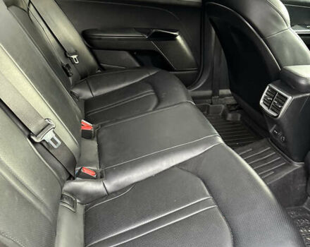 Серый Киа K5, объемом двигателя 2 л и пробегом 138 тыс. км за 20500 $, фото 7 на Automoto.ua
