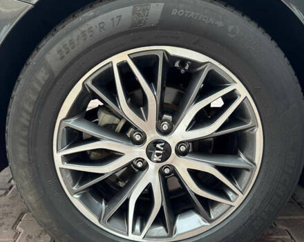 Серый Киа K5, объемом двигателя 2 л и пробегом 122 тыс. км за 23000 $, фото 8 на Automoto.ua