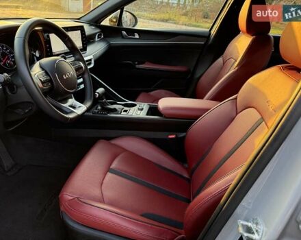 Сірий Кіа K5, об'ємом двигуна 1.6 л та пробігом 59 тис. км за 21800 $, фото 15 на Automoto.ua