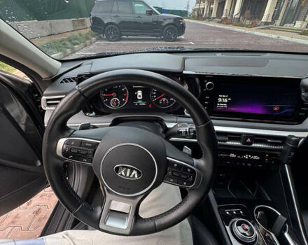 Серый Киа K5, объемом двигателя 2 л и пробегом 122 тыс. км за 23000 $, фото 13 на Automoto.ua