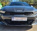 Серый Киа K5, объемом двигателя 2 л и пробегом 110 тыс. км за 19300 $, фото 1 на Automoto.ua