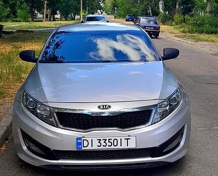 Сірий Кіа K5, об'ємом двигуна 2 л та пробігом 250 тис. км за 9000 $, фото 1 на Automoto.ua