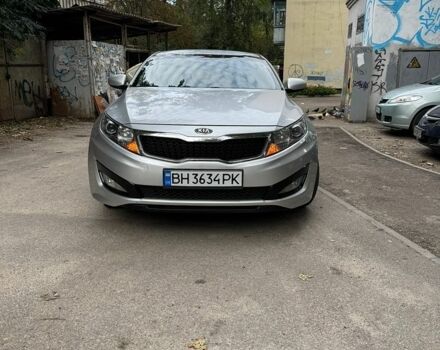 Серый Киа K5, объемом двигателя 2 л и пробегом 235 тыс. км за 7999 $, фото 1 на Automoto.ua