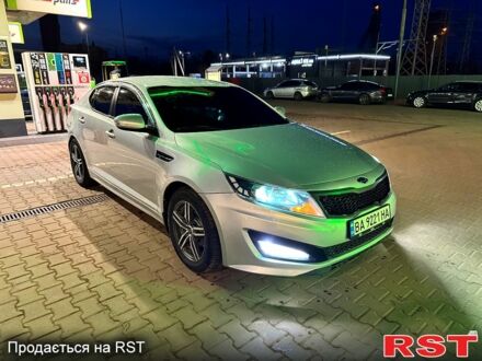 Кіа K5 2012 у Кривому Розі на Automoto.ua Сірий Кіа K5, об'ємом двигуна 2 л та пробігом 260 тис. км за 8200 $, фото 1 на Automoto.ua