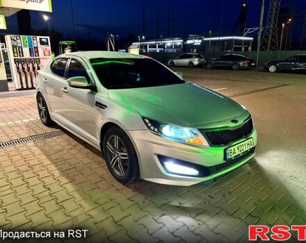 Сірий Кіа K5, об'ємом двигуна 2 л та пробігом 260 тис. км за 8200 $, фото 1 на Automoto.ua