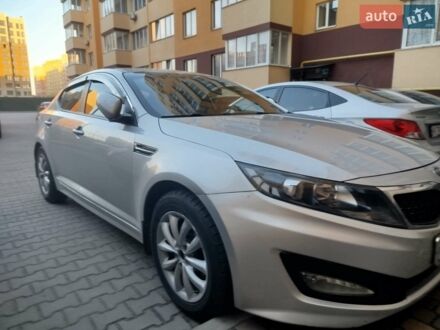 Сірий Кіа K5, об'ємом двигуна 2 л та пробігом 430 тис. км за 8093 $, фото 1 на Automoto.ua