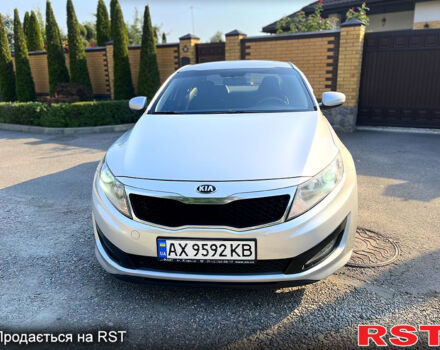 Серый Киа K5, объемом двигателя 2 л и пробегом 415 тыс. км за 7100 $, фото 1 на Automoto.ua