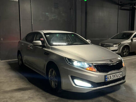 Серый Киа K5, объемом двигателя 2 л и пробегом 239 тыс. км за 8600 $, фото 1 на Automoto.ua