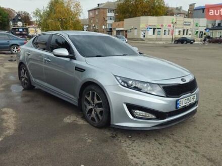 Кіа K5 2013 у Знаменке на Automoto.ua Сірий Кіа K5, об'ємом двигуна 2 л та пробігом 249 тис. км за 8700 $, фото 1 на Automoto.ua