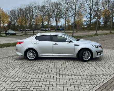 Серый Киа K5, объемом двигателя 2 л и пробегом 245 тыс. км за 9100 $, фото 1 на Automoto.ua