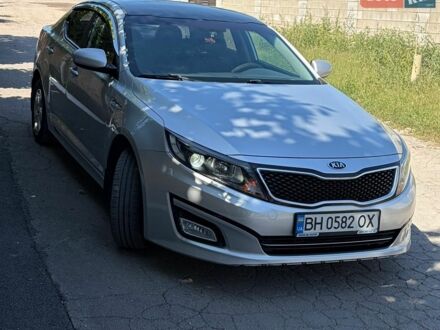 Сірий Кіа K5, об'ємом двигуна 2 л та пробігом 309 тис. км за 5500 $, фото 1 на Automoto.ua
