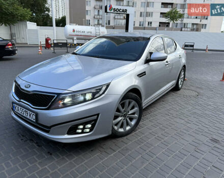 Серый Киа K5, объемом двигателя 2 л и пробегом 235 тыс. км за 9750 $, фото 1 на Automoto.ua