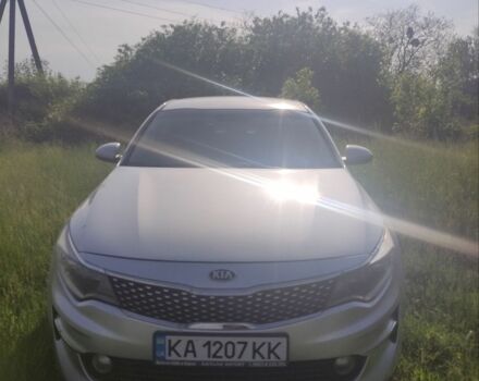 Серый Киа K5, объемом двигателя 2 л и пробегом 317 тыс. км за 9000 $, фото 1 на Automoto.ua