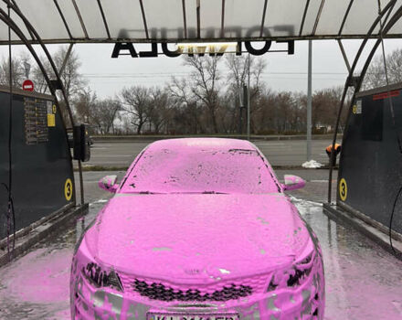 Серый Киа K5, объемом двигателя 2 л и пробегом 200 тыс. км за 11300 $, фото 1 на Automoto.ua