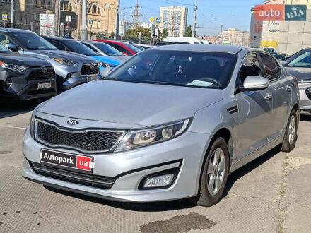 Серый Киа K5, объемом двигателя 2 л и пробегом 365 тыс. км за 7490 $, фото 1 на Automoto.ua