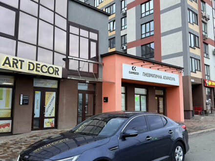 Сірий Кіа K5, об'ємом двигуна 2 л та пробігом 240 тис. км за 11400 $, фото 1 на Automoto.ua