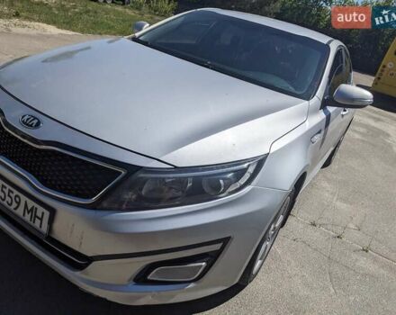 Серый Киа K5, объемом двигателя 2 л и пробегом 306 тыс. км за 9900 $, фото 1 на Automoto.ua