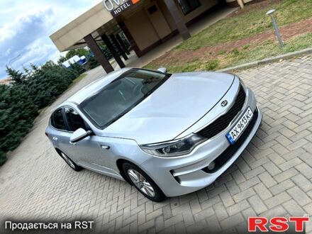 Киа K5 2016 в Харькове на Automoto.ua Серый Киа K5, объемом двигателя 2 л и пробегом 200 тыс. км за 9600 $, фото 1 на Automoto.ua