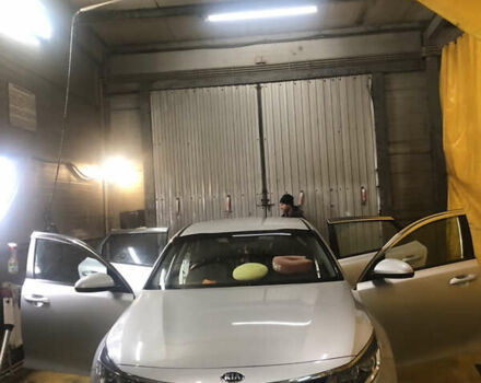 Сірий Кіа K5, об'ємом двигуна 2 л та пробігом 260 тис. км за 14000 $, фото 1 на Automoto.ua