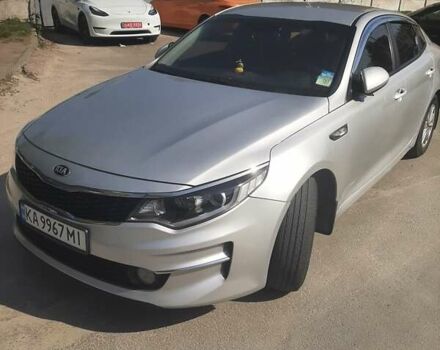 Серый Киа K5, объемом двигателя 2 л и пробегом 700 тыс. км за 10700 $, фото 1 на Automoto.ua
