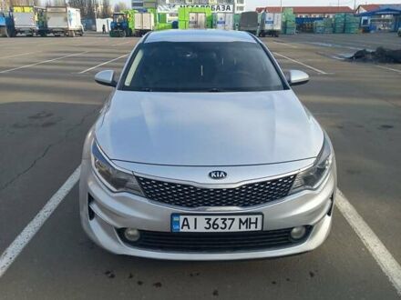 Киа K5 2016 в Черкассах на Automoto.ua Серый Киа K5, объемом двигателя 2 л и пробегом 240 тыс. км за 12999 $, фото 1 на Automoto.ua