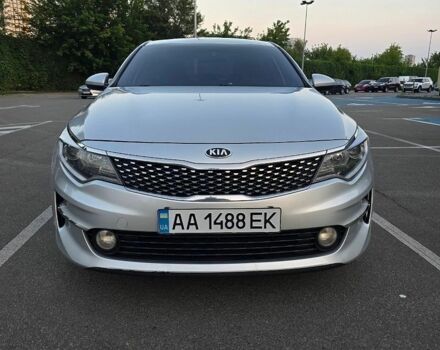 Сірий Кіа K5, об'ємом двигуна 2 л та пробігом 225 тис. км за 11500 $, фото 1 на Automoto.ua