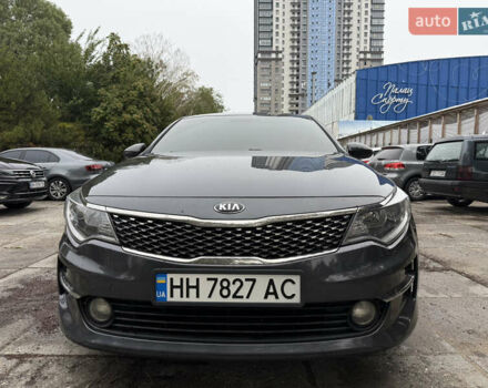 Серый Киа K5, объемом двигателя 2 л и пробегом 153 тыс. км за 13500 $, фото 1 на Automoto.ua