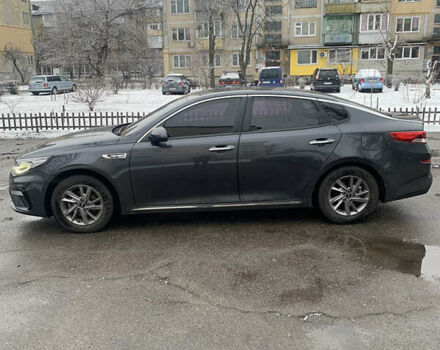 Сірий Кіа K5, об'ємом двигуна 2 л та пробігом 187 тис. км за 17500 $, фото 1 на Automoto.ua