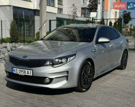 Серый Киа K5, объемом двигателя 2 л и пробегом 73 тыс. км за 15800 $, фото 1 на Automoto.ua