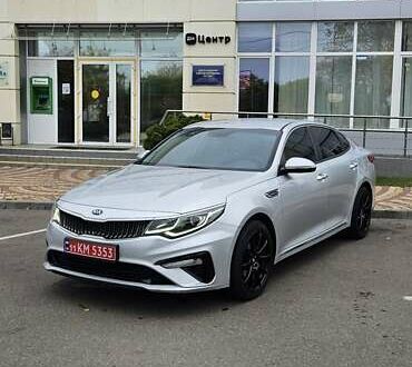 Сірий Кіа K5, об'ємом двигуна 2 л та пробігом 206 тис. км за 14900 $, фото 1 на Automoto.ua