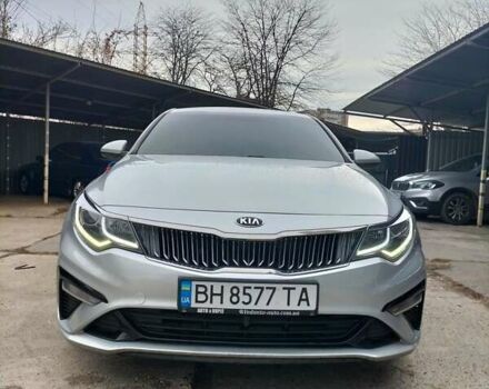 Сірий Кіа K5, об'ємом двигуна 2 л та пробігом 176 тис. км за 16500 $, фото 1 на Automoto.ua