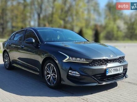 Киа K5 2020 в Тернополе на Automoto.ua Серый Киа K5, объемом двигателя 2 л и пробегом 193 тыс. км за 20800 $, фото 1 на Automoto.ua