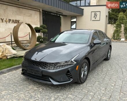 Серый Киа K5, объемом двигателя 1.6 л и пробегом 142 тыс. км за 18999 $, фото 1 на Automoto.ua
