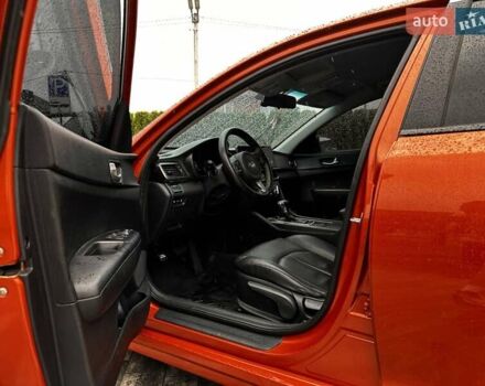 Оранжевый Киа K5, объемом двигателя 2 л и пробегом 323 тыс. км за 9400 $, фото 32 на Automoto.ua