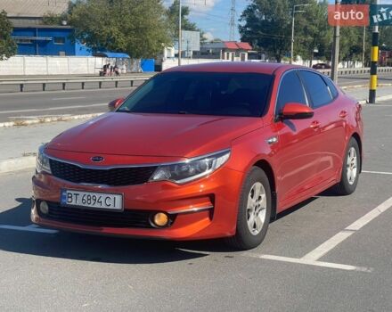 Помаранчевий Кіа K5, об'ємом двигуна 2 л та пробігом 128 тис. км за 12500 $, фото 1 на Automoto.ua