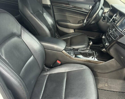 Белый Киа K7, объемом двигателя 3 л и пробегом 235 тыс. км за 11699 $, фото 22 на Automoto.ua
