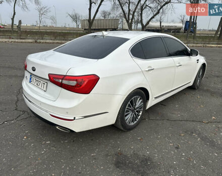 Белый Киа K7, объемом двигателя 3 л и пробегом 235 тыс. км за 11699 $, фото 9 на Automoto.ua