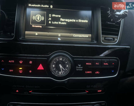 Белый Киа K7, объемом двигателя 3 л и пробегом 235 тыс. км за 11699 $, фото 45 на Automoto.ua