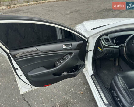 Белый Киа K7, объемом двигателя 3 л и пробегом 235 тыс. км за 11699 $, фото 34 на Automoto.ua