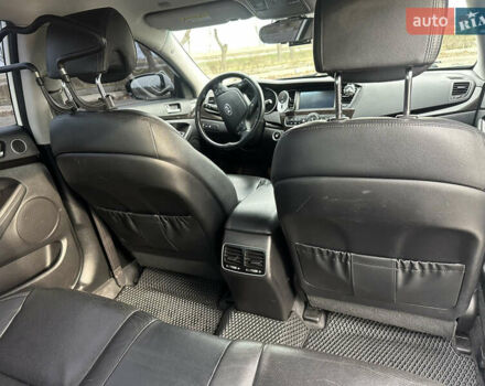 Белый Киа K7, объемом двигателя 3 л и пробегом 235 тыс. км за 11699 $, фото 28 на Automoto.ua