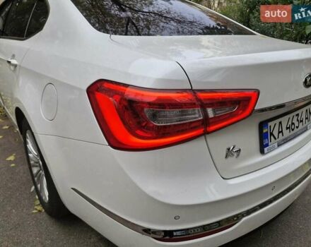 Білий Кіа K7, об'ємом двигуна 3 л та пробігом 187 тис. км за 10100 $, фото 31 на Automoto.ua