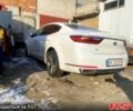 Белый Киа K7, объемом двигателя 3 л и пробегом 187 тыс. км за 4900 $, фото 1 на Automoto.ua