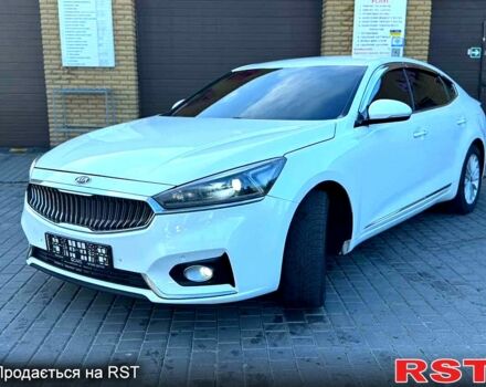 Белый Киа K7, объемом двигателя 3 л и пробегом 189 тыс. км за 18200 $, фото 3 на Automoto.ua