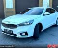 Белый Киа K7, объемом двигателя 3 л и пробегом 189 тыс. км за 18200 $, фото 3 на Automoto.ua