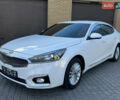 Белый Киа K7, объемом двигателя 3 л и пробегом 249 тыс. км за 18200 $, фото 1 на Automoto.ua