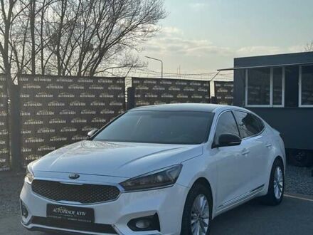 Білий Кіа K7, об'ємом двигуна 3 л та пробігом 233 тис. км за 12500 $, фото 1 на Automoto.ua