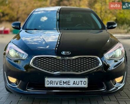 Черный Киа K7, объемом двигателя 3 л и пробегом 167 тыс. км за 9999 $, фото 1 на Automoto.ua