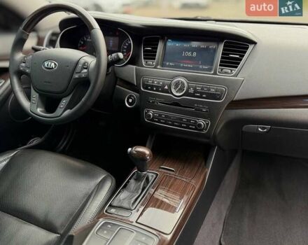 Черный Киа K7, объемом двигателя 3 л и пробегом 167 тыс. км за 9999 $, фото 10 на Automoto.ua